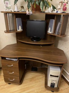 Компьютерный стол