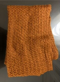 Рыжий шарф H&M