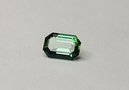 19Т. Турмалин. Нигерия.0.7 кт
