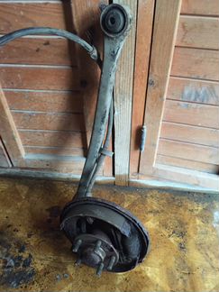 Задний левый кулак субару легаси (B3)