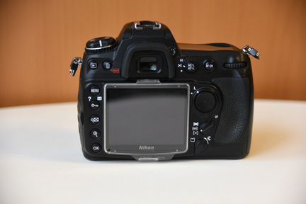 Nikon D300 body