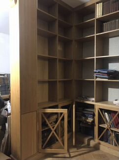 Стеллаж. Полки книжные