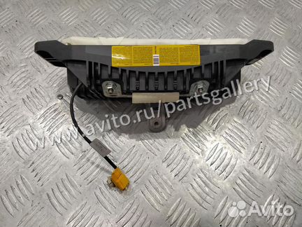 Подушка безопастности переднего пассажира Mercedes