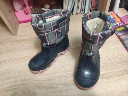 Детские прорезиненные сапожки