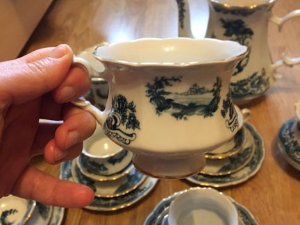 Сервиз чайный фарфоровый