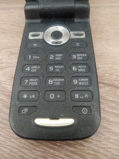 Телефон Sony Ericsson z550i