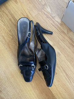 Босоножки, туфли