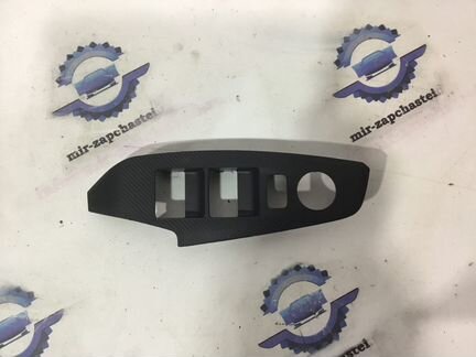 Накладка блок стеклоподъемника Mazda 3 BM/BN