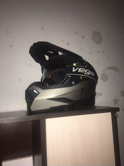 Кроссовый шлем Ataki с очками Vega