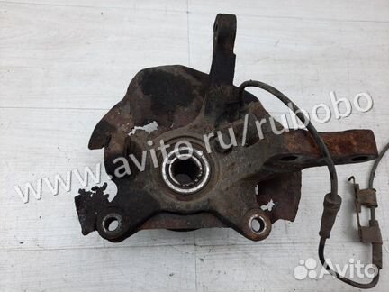 Кулак передний левый Hyundai Accent 2 G4EC 2008