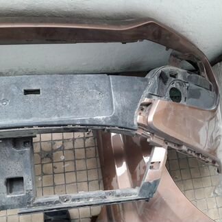 Продам бампер и крыло