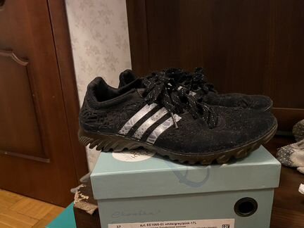 Кроссовки adidas