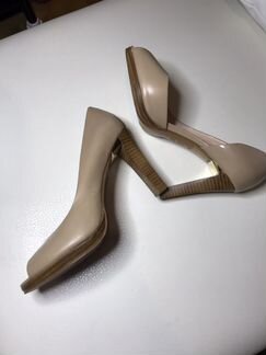 Женская обувь