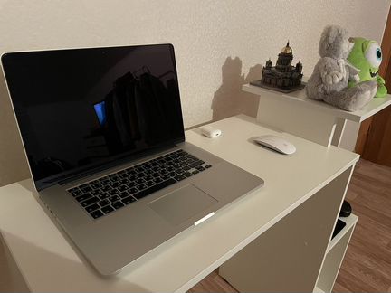Apple macbook pro 15 2015