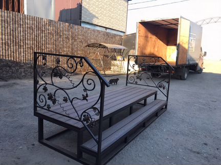 Лестница в дом