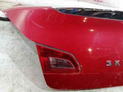 Крышка багажника задняя Infiniti G35 V36 VQ35HR