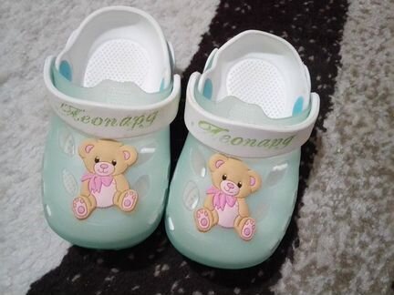 Резиновые тапочки