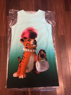 Платье Moschino