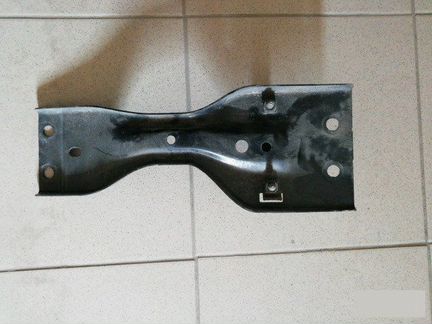 Кронштейн глушителя Vw Tiguan 5N0 2008-2017