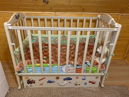 Кровать детская с матрасом