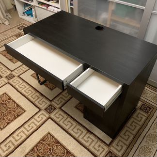 Письменный стол IKEA Микке (новый)