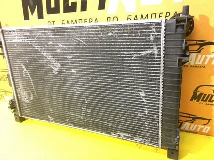 Радиатор охлаждения двигателя Mercedes C-Classe