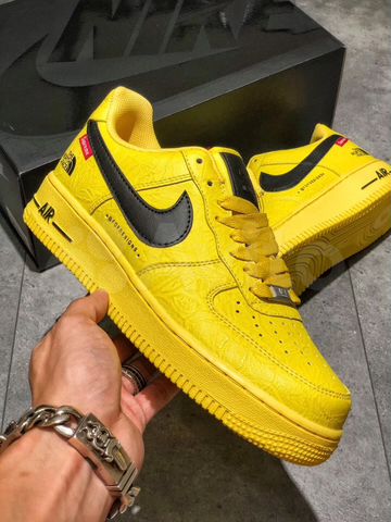 nike supreme the north face