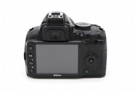 Nikon D3000 kit (пробег 8,6K)