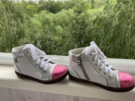 Ботинки для девочки