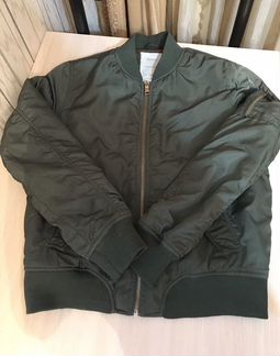 Куртка бомбер Bershka