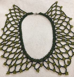 Колье из бисера, ручная работа