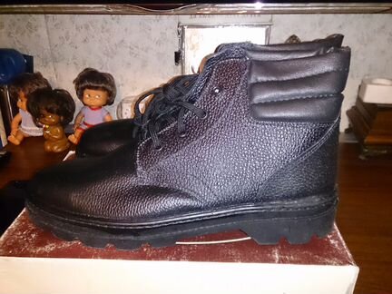 Профессиональные кожаные ботинки 43 р. новые