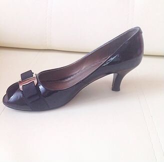 Босоножки Sona