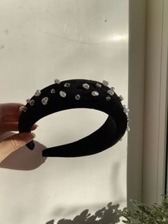 Чёрный бархатный обруч для волос с жемчугом