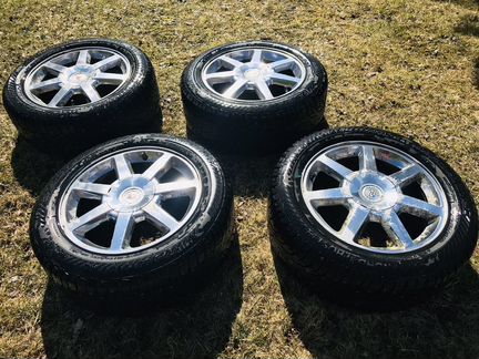 Зимние шины на родных дисках Cadillac STS 2007. Це