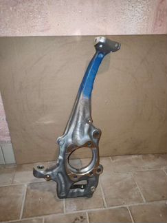 Кулак левый Ауди А4 Б8 Audi A4 B8 8K0407253R