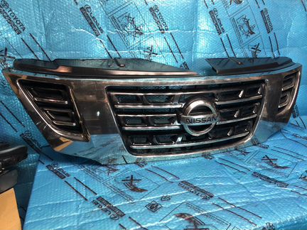 Решетка радиатора Nissan Patrol Y62 рестайлинг