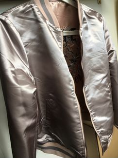 Атласный бомбер Stradivarius новый