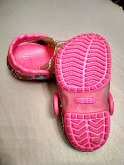 Босоножки сандалии Crocs для девочки