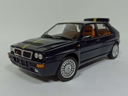 Lancia Delta Integrale Evo Black 1:18 Kyosho