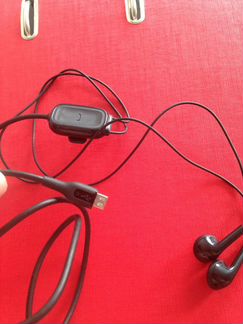 Продам гарнитуру nokia wh-203 Оригинал