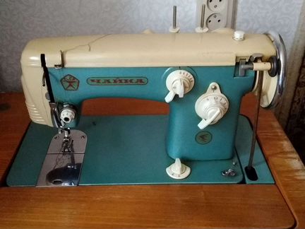 Швейная машина Чайка 1970г