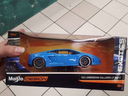 Коллекционный автомобиль lamborghini dodge 1/24