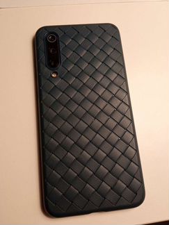 Телефон xiaomi mi9se 6Gb RAM 128Gb ROM