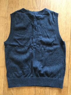 Жилет Hugo Boss новый размер 8