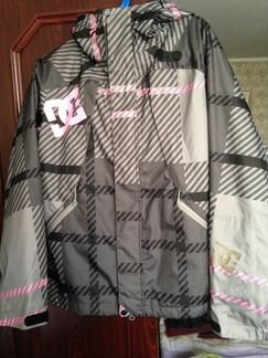 Куртка сноубордическая