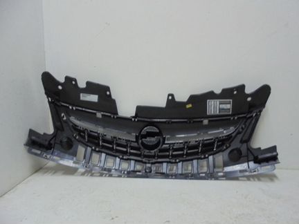 Решетка радиатора Opel Corsa D