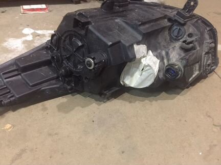 Hyundai i 40 фара галогеновая