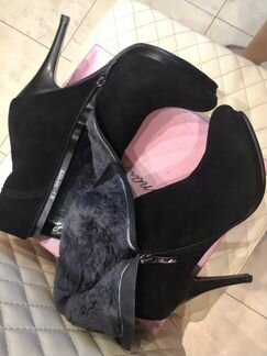 Новые зимние сапоги р. 38