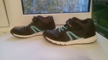 Кроссовки 37.5 р